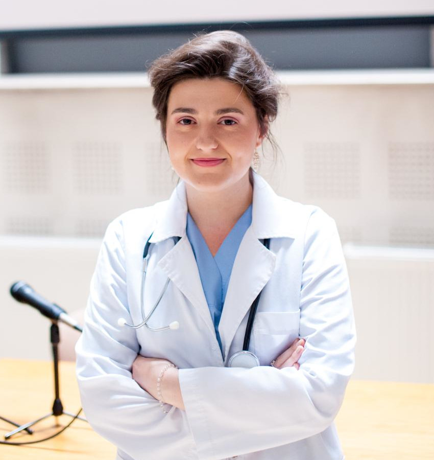 Dr. Alina Silvia Florea